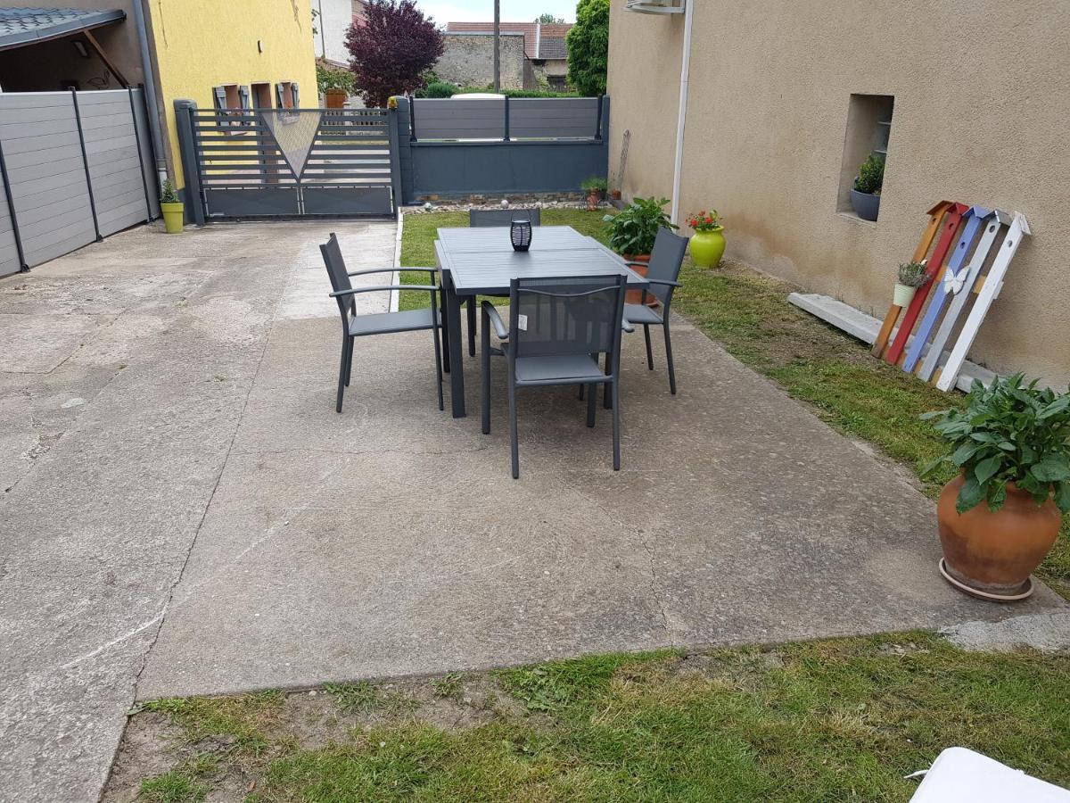 Gite De Plaisance Lagarde  Exterior photo